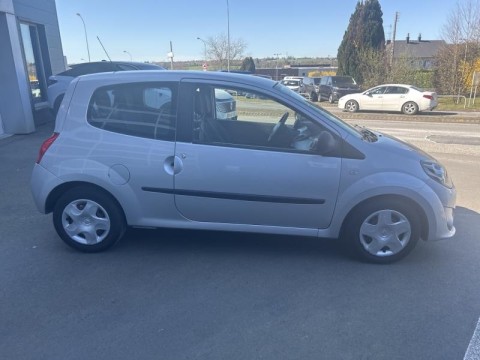 RENAULT Twingo 1.5 dCi 85ch Dynamique