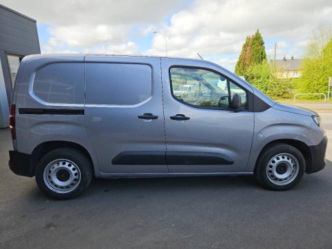 PEUGEOT Partner M 650kg BlueHDi 130ch S&S EAT8 Pack Premium Connect