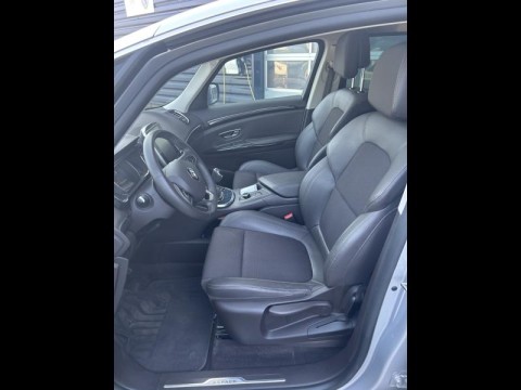 RENAULT Espace 1.6 dCi 130ch energy Life