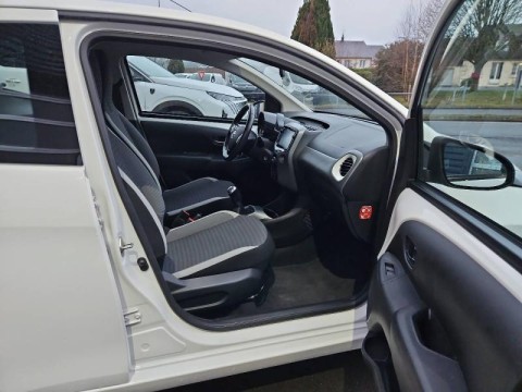 TOYOTA Aygo 1.0 VVT-i 72ch x-play x-app 5p MC18