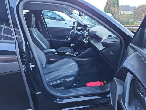 PEUGEOT 2008 1.5 BlueHDi 110ch S&S Allure